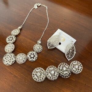 Elegant Silver Jewelry Set
